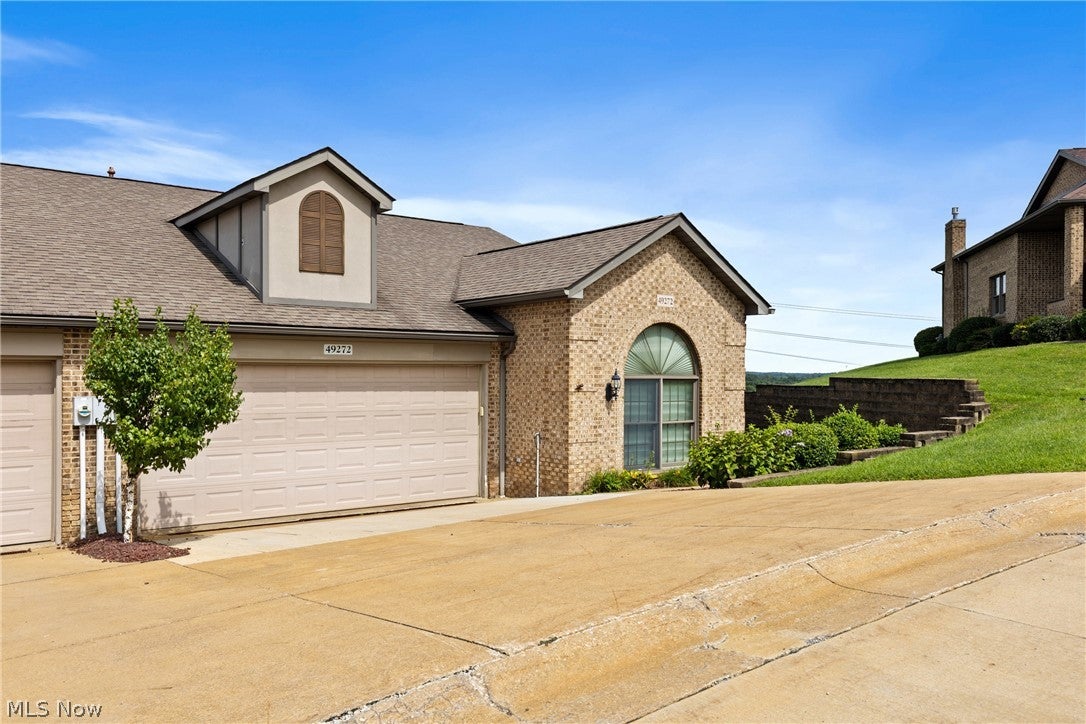 49272 Eagle Drive