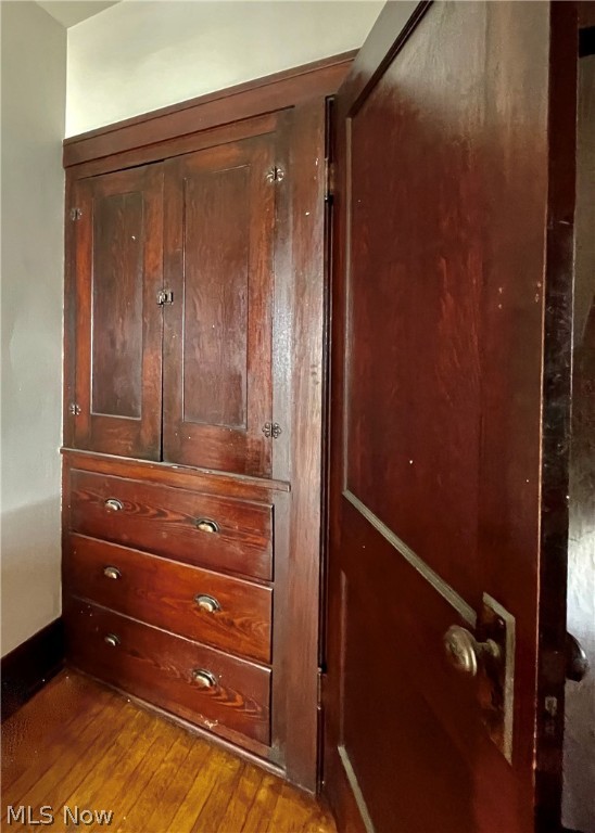 Brooklyn Hts. Realty Companies - Residential