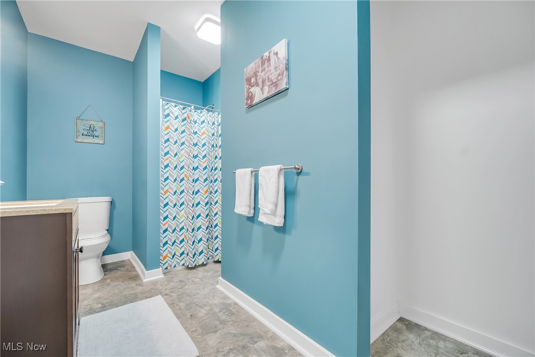 10304 Herrington Drive, Aurora, Ohio image 37