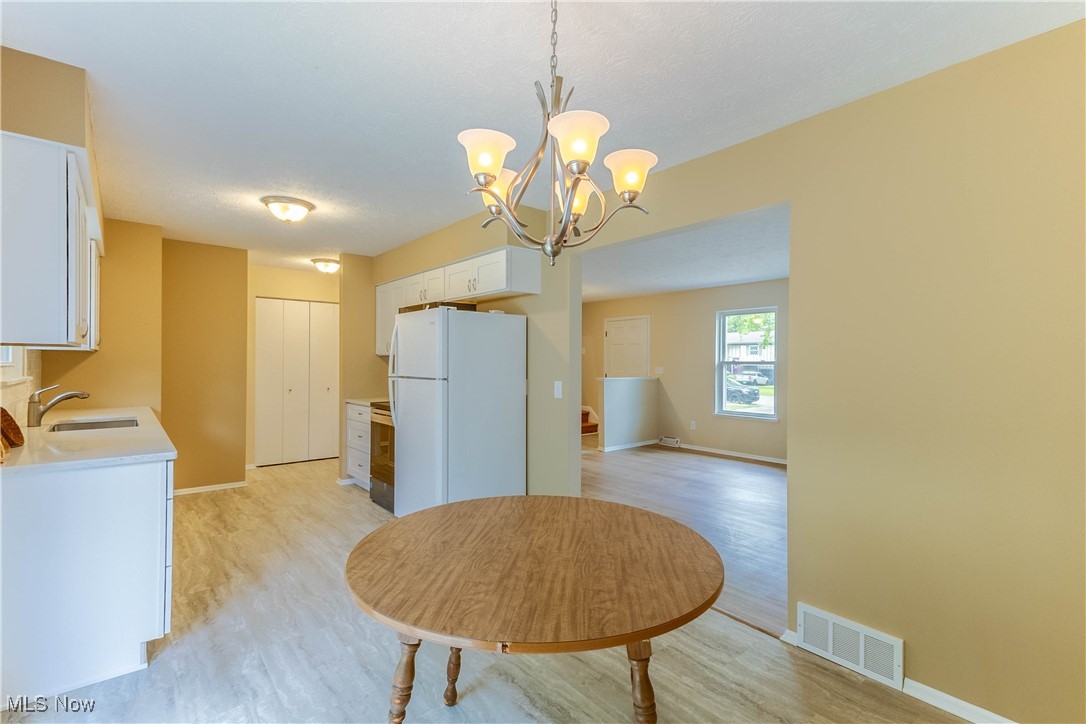 36982 S Lake Shore Boulevard, Eastlake, Ohio image 10