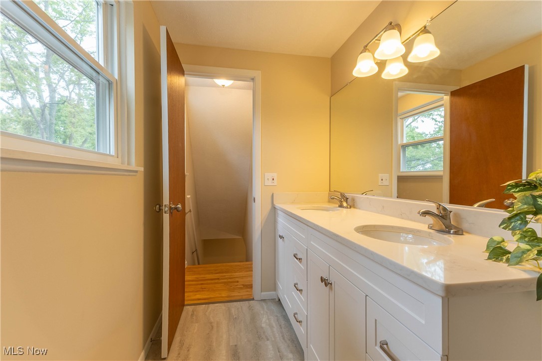 36982 S Lake Shore Boulevard, Eastlake, Ohio image 22