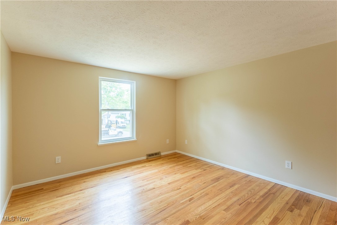 36982 S Lake Shore Boulevard, Eastlake, Ohio image 14