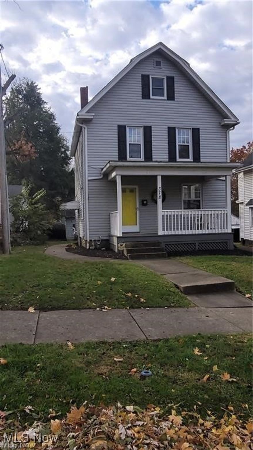 Welcome home to this 3-4 bedroom, 3 story colonial in Firestone park! Some much new here to enjoy! Updated bathroom with tile shower! New kitchen cabinets & counters! New carpet & fresh paint! New h20 heater and all new plumbing. Master bedroom has a skylight!! Fenced, private back yard is perfect for pets, family and privacy! Large 2 car detached garage! Beautiful built-ins in the dining room and an extra nook area in the kitchen is perfect for extra storage, pantry or bistro table! 3rd story would make a great 4th bedroom, tv / gaming room, playroom, craft room or office! Neat and clean and ready for its new owners! Schedule your showing today!