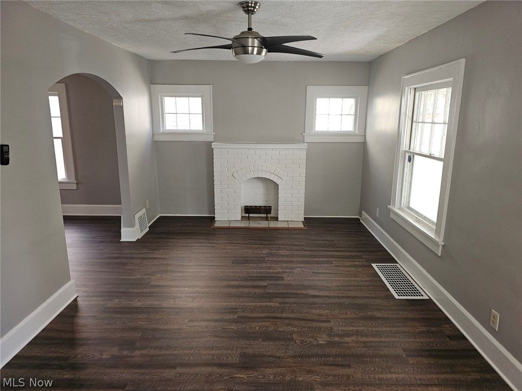 Photo of 907 14th Street NE, Canton, OH 44714 (MLS # 5207323)