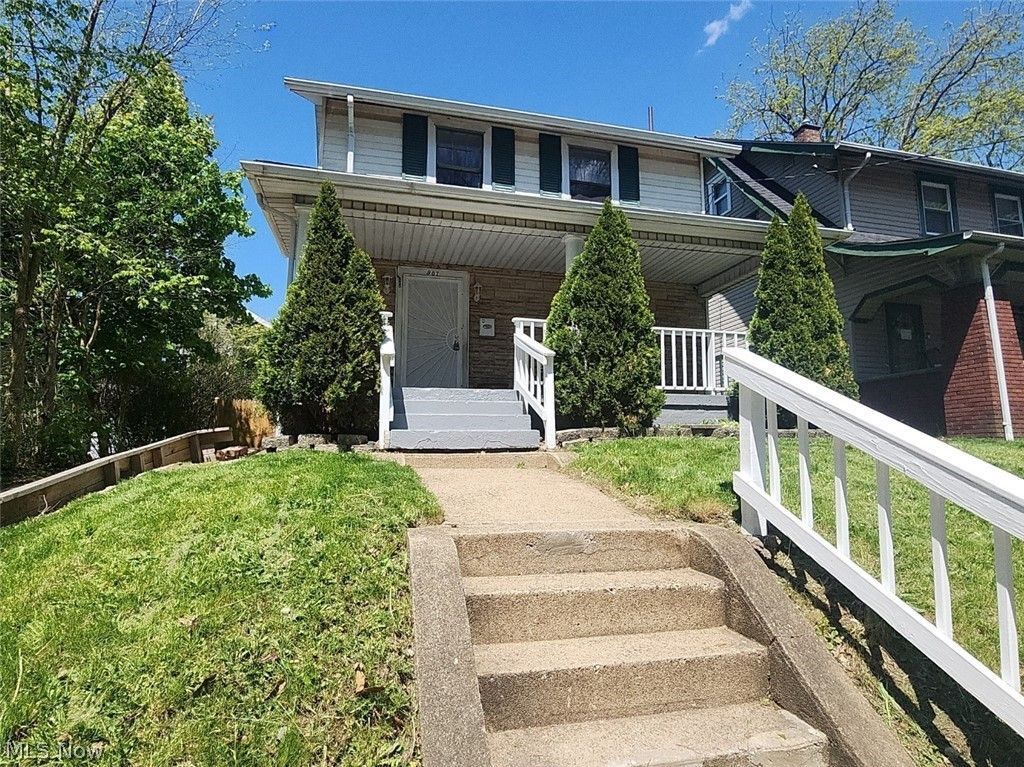 Photo of 907 14th Street NE, Canton, OH 44714 (MLS # 5207323)