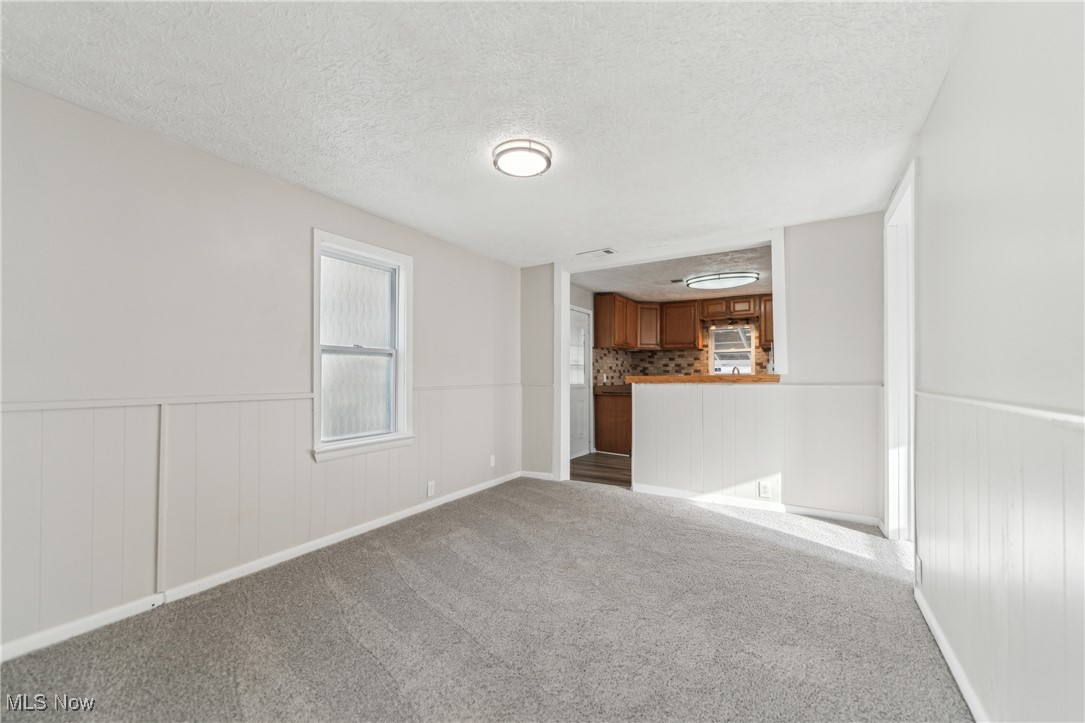 254 Oakwood Street, Elyria, Ohio image 16