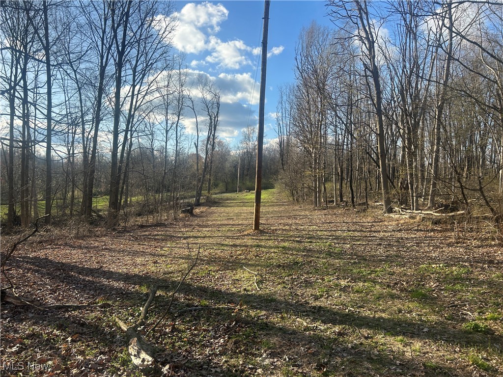 Mckee Road, Walhonding, Ohio image 8