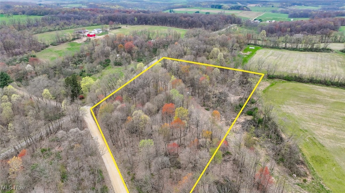 Mckee Road, Walhonding, Ohio image 13