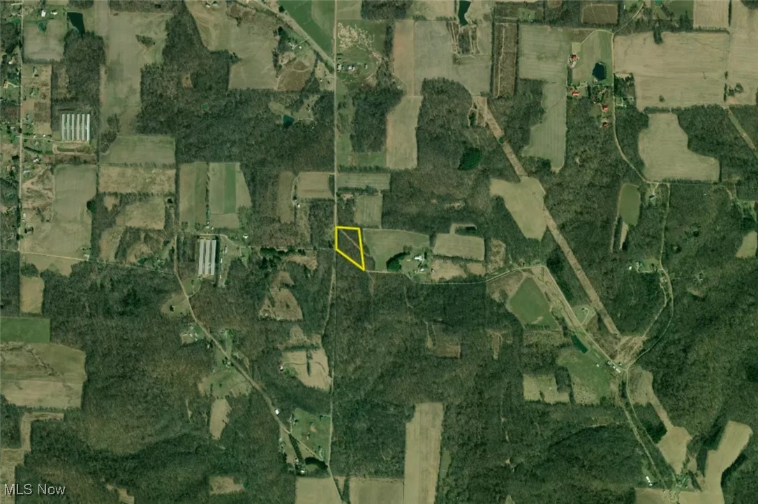 Mckee Road, Walhonding, Ohio image 11