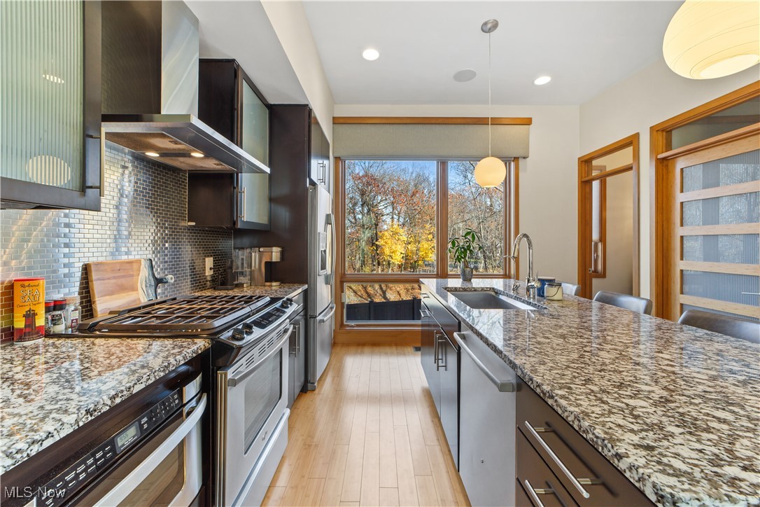 Clifton Pointe - Residential