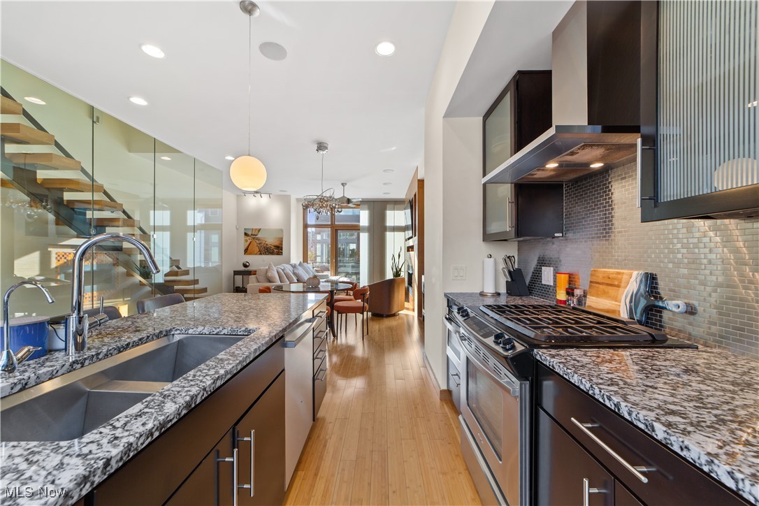 Clifton Pointe - Residential