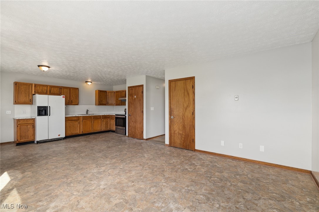 1204 Winthrop Lane, Ashland, Ohio image 6