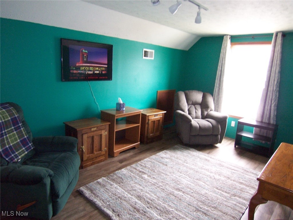 7078 Oak Tree Drive, Lorain, Ohio image 19