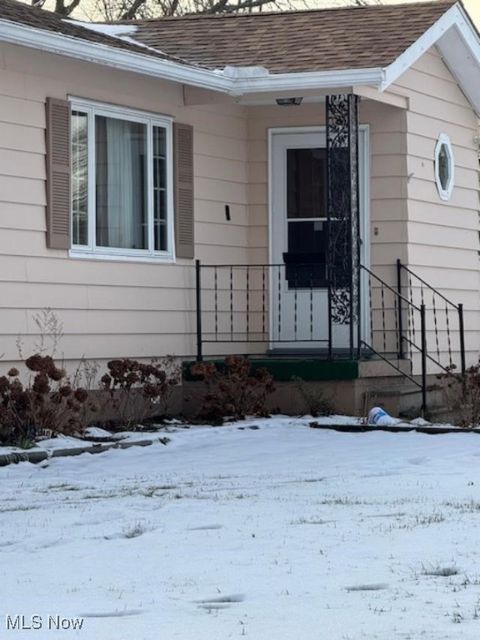 Tiny photo for 2456 Jackson Street, Lorain, OH 44052 (MLS # 5180034)