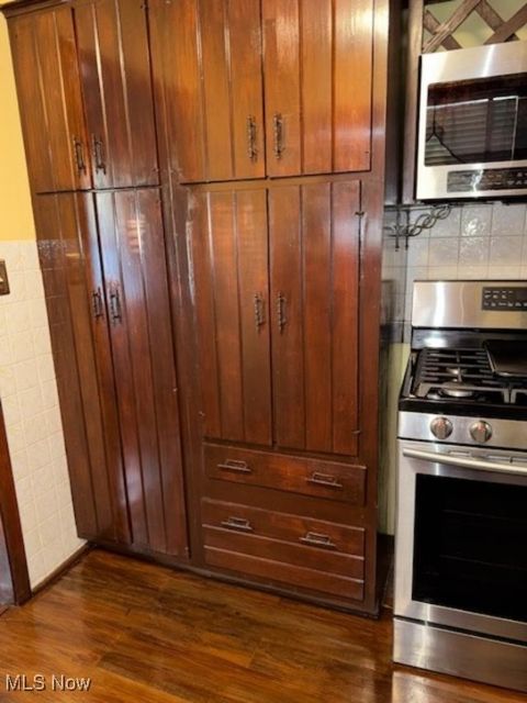 Tiny photo for 2456 Jackson Street, Lorain, OH 44052 (MLS # 5180034)