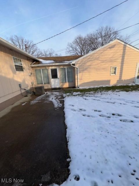 Tiny photo for 2456 Jackson Street, Lorain, OH 44052 (MLS # 5180034)