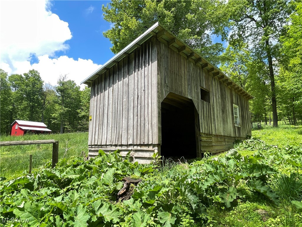 12929 Pleasant Valley Road Rd, Utica, Ohio image 3
