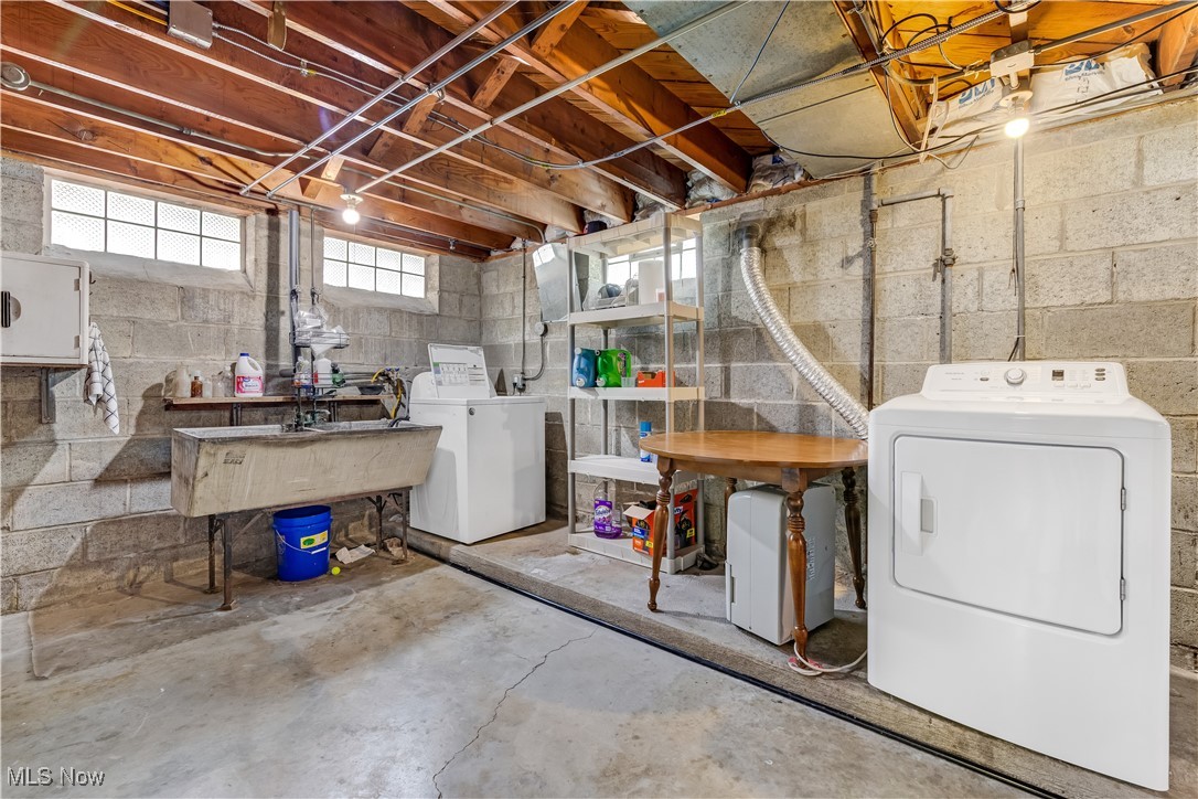 6402 Gerald Avenue, Parma, Ohio image 30
