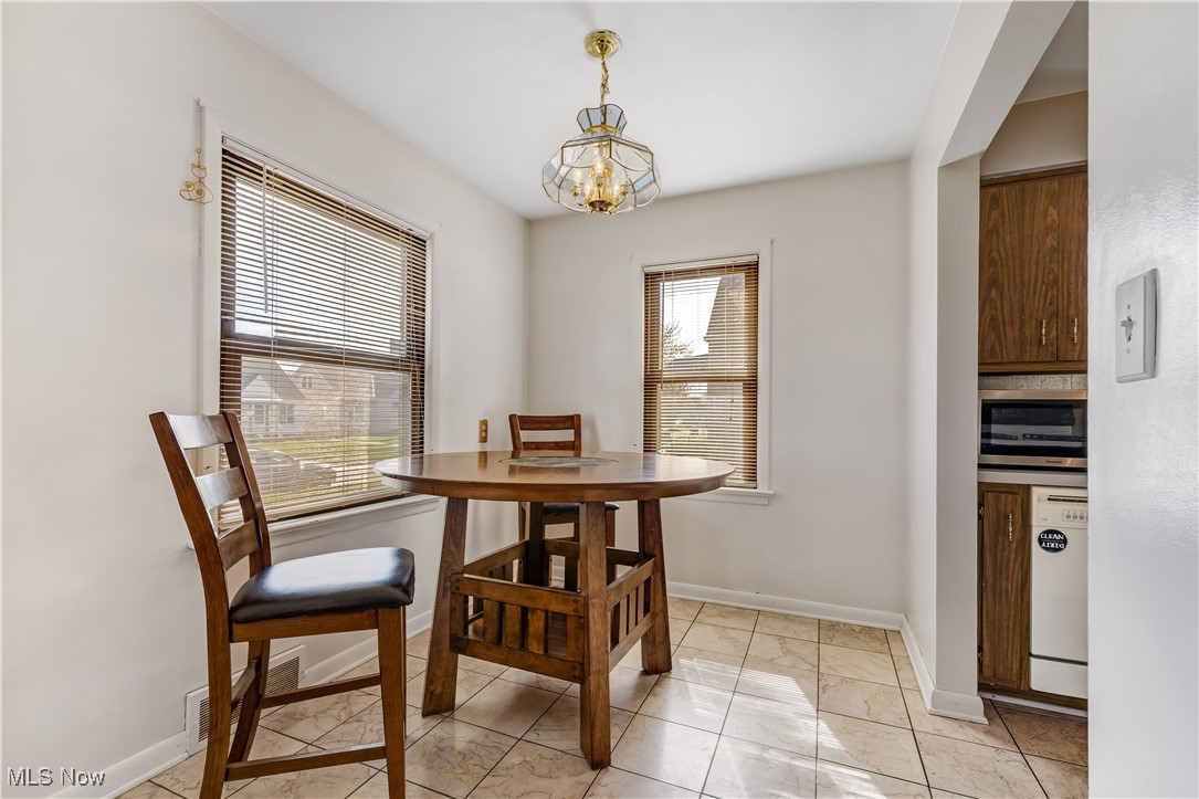 6402 Gerald Avenue, Parma, Ohio image 10