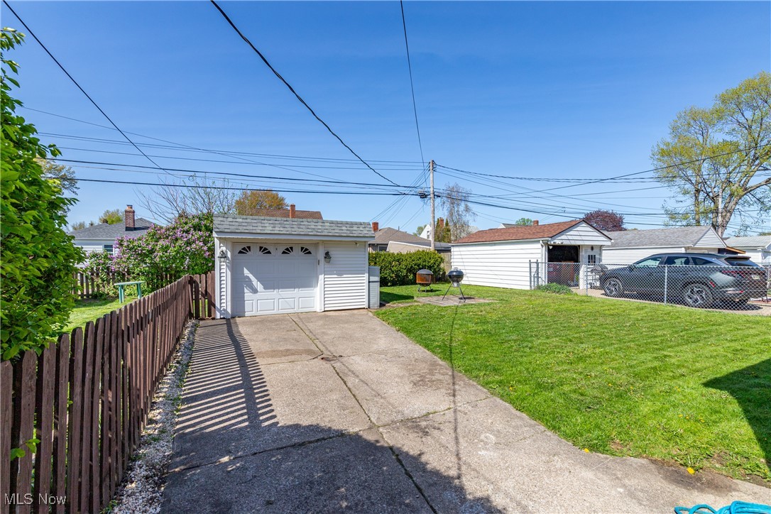 6402 Gerald Avenue, Parma, Ohio image 33