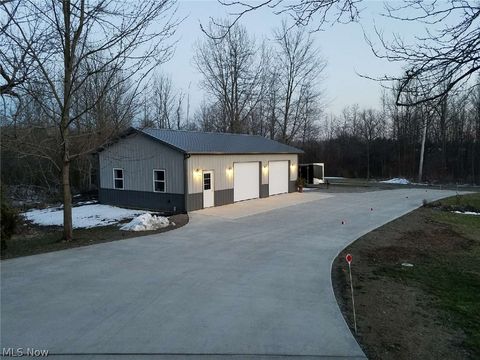 Tiny photo for 11870 Chamberlain Road, Aurora, OH 44202 (MLS # 5187924)