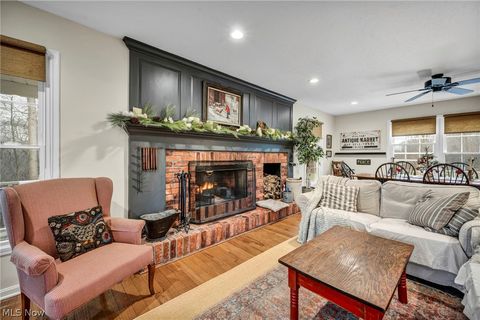 Tiny photo for 11870 Chamberlain Road, Aurora, OH 44202 (MLS # 5187924)