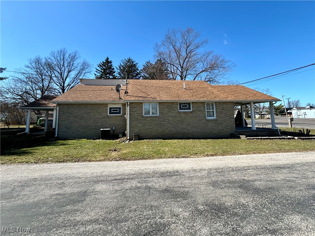 41381 Northwood Street, Elyria, Ohio image 3