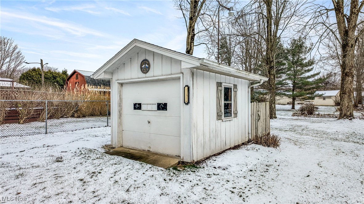 10090 King Graves Road, Warren, Ohio image 9