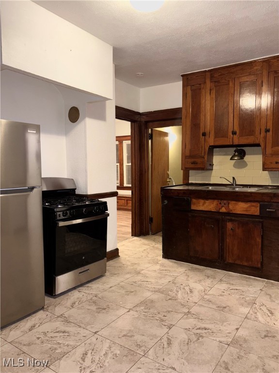 Meade Lumber Companys - Residential Lease