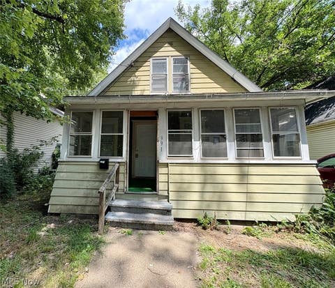 Homes For Rent - 391 E Voris Street<br/> Akron, OH 44311