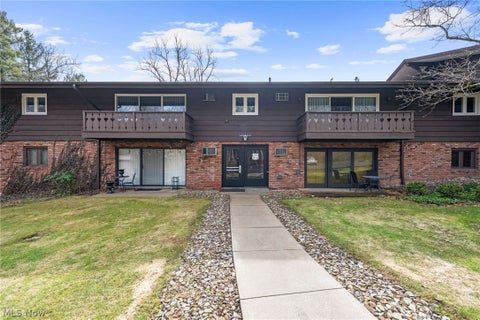 Condo For Sale - 5711 Som Center Road #42<br/> Cuyahoga County, Solon, OH 44139