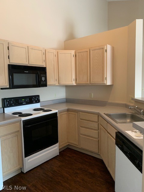 Brookledge Commons Condos - Residential Lease