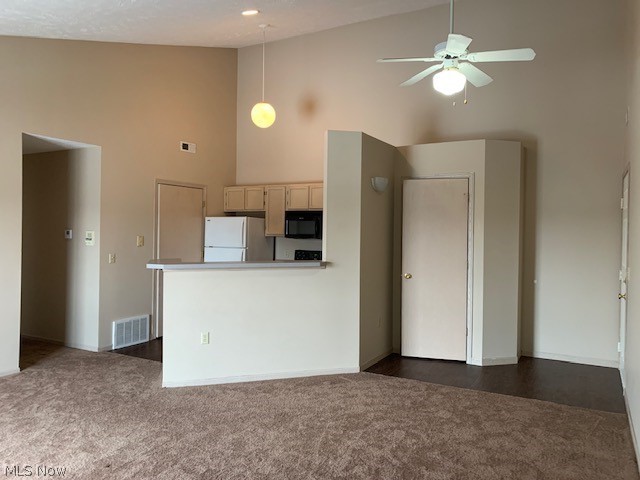 Brookledge Commons Condos - Residential Lease