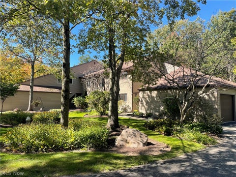 Condo For Sale - 16575 Wren Road #3 H<br/> Chagrin Falls, OH 44023