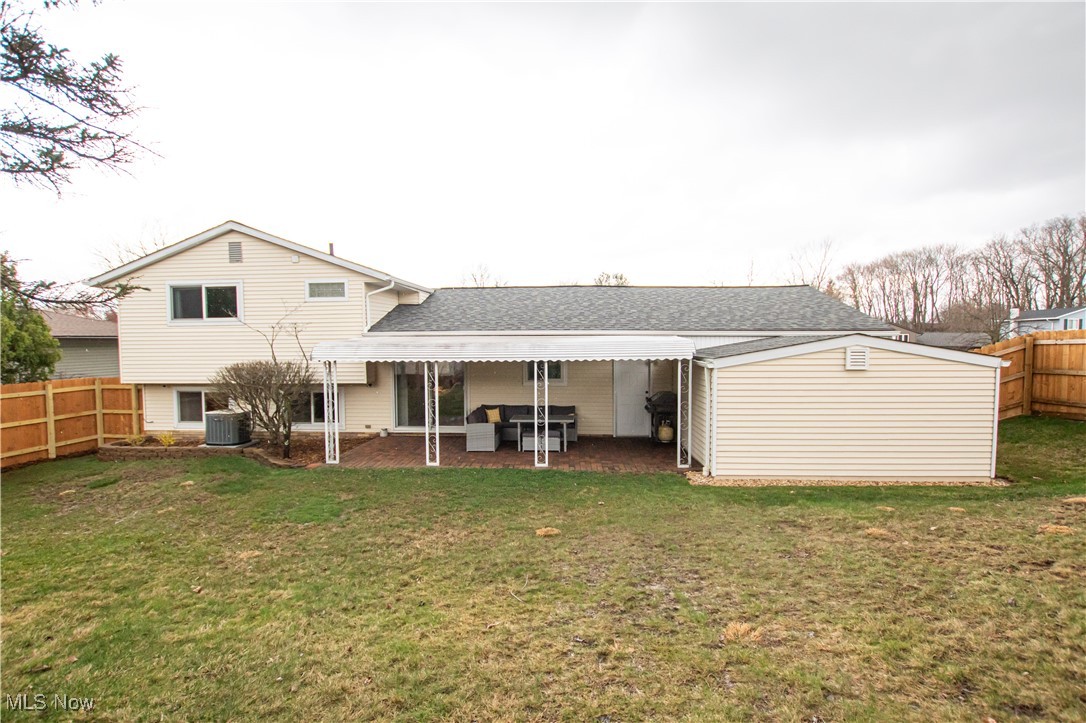 9603 Munich Drive, Parma, Ohio image 28