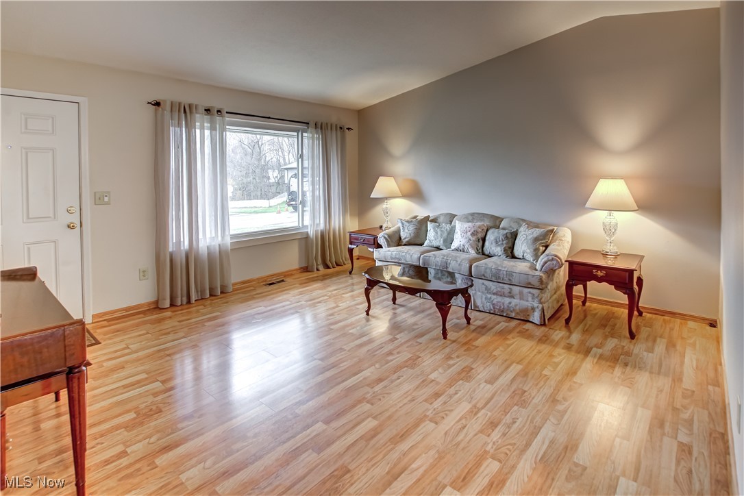 9603 Munich Drive, Parma, Ohio image 7