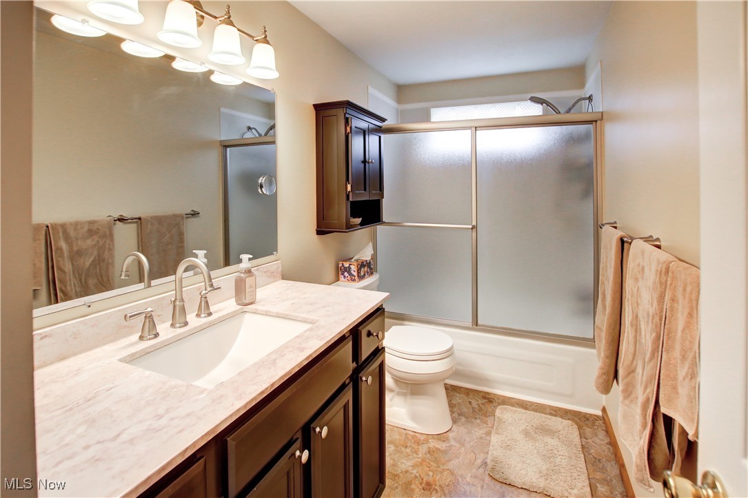 9603 Munich Drive, Parma, Ohio image 14
