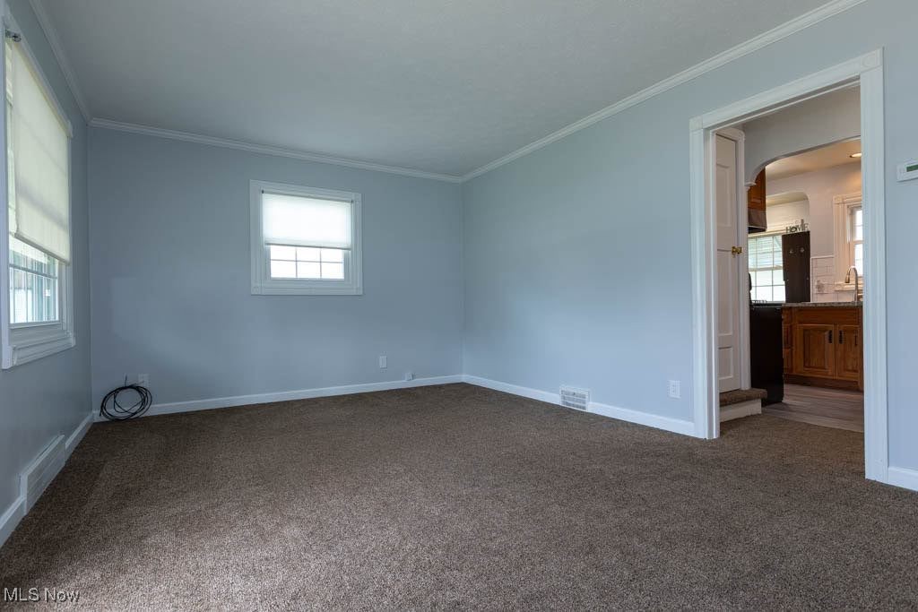 5021 E 115th Street, Garfield Heights, Ohio image 4