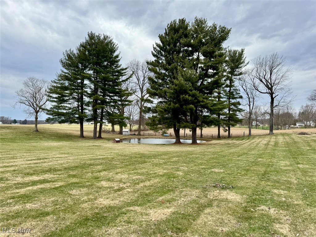 7551 Pinedale Street, Hartville, Ohio image 8