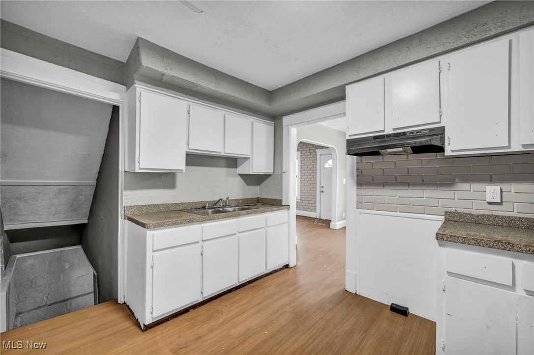 H Bele & S M Pettebones - Residential