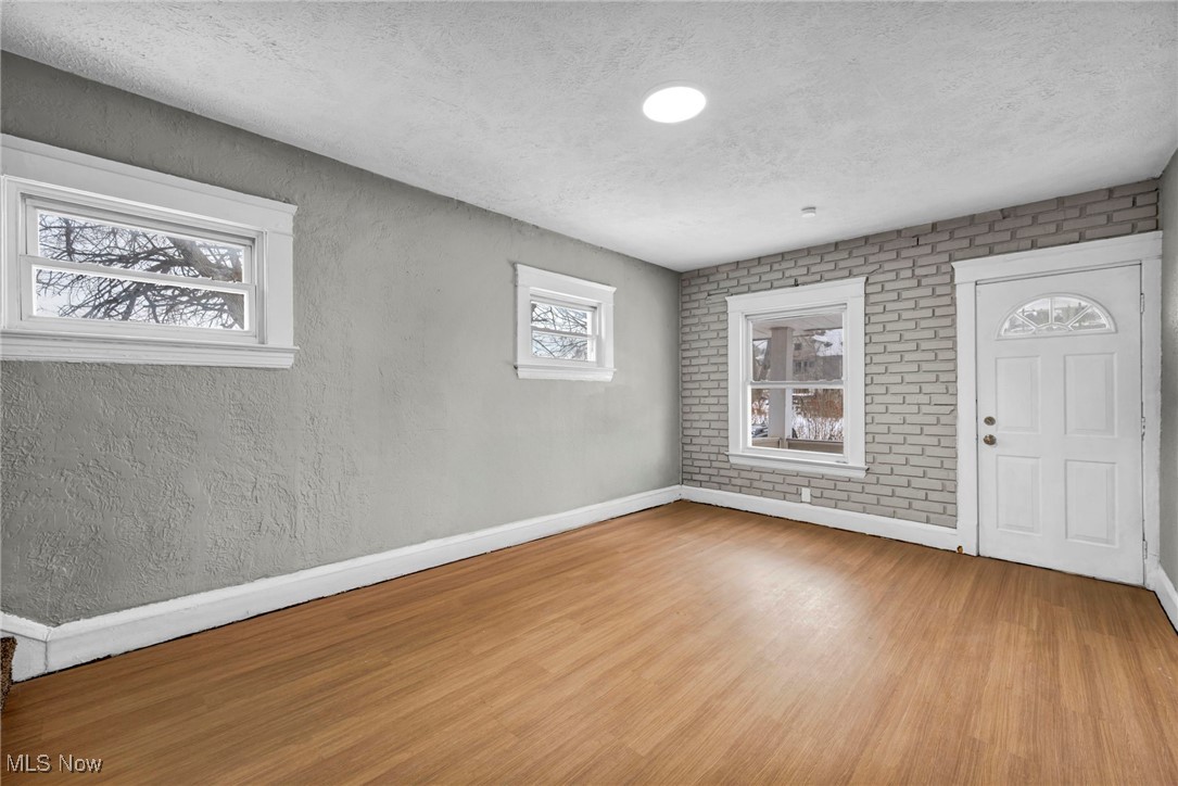 H Bele & S M Pettebones - Residential