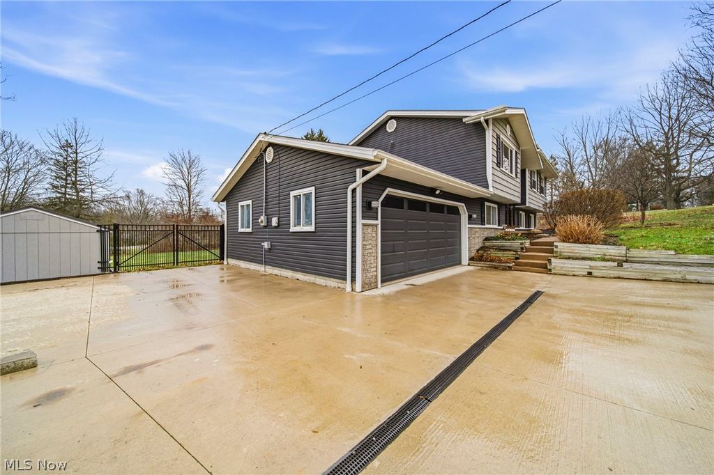 Photo of 10397 Prouty Road, Concord, OH 44077 (MLS # 5195073)