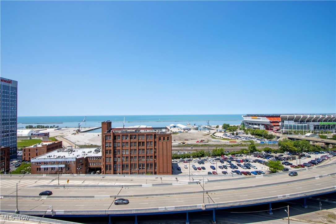 Pinnacle Condominium - Residential