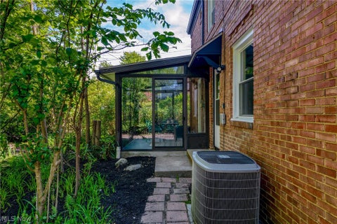 Tiny photo for 1913 Staunton Road, Cleveland Heights, OH 44118 (MLS # 5216607)
