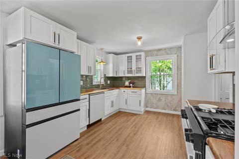 Tiny photo for 1913 Staunton Road, Cleveland Heights, OH 44118 (MLS # 5216607)