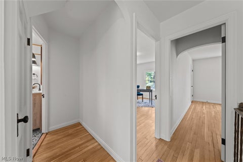 Tiny photo for 1913 Staunton Road, Cleveland Heights, OH 44118 (MLS # 5216607)