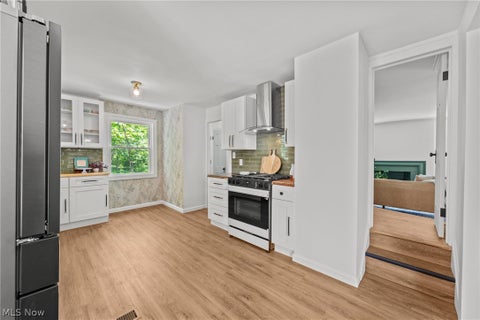 Tiny photo for 1913 Staunton Road, Cleveland Heights, OH 44118 (MLS # 5216607)
