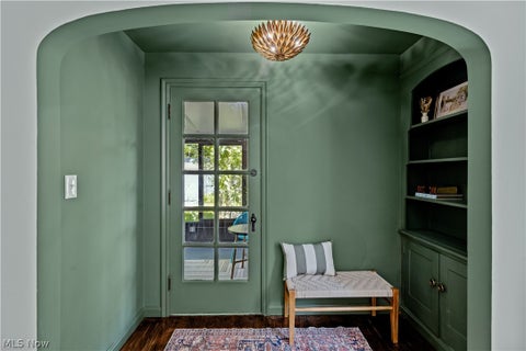 Tiny photo for 1913 Staunton Road, Cleveland Heights, OH 44118 (MLS # 5216607)