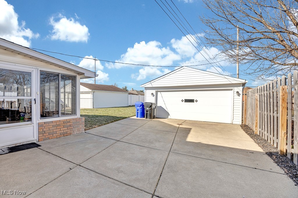 6298 Elmdale Road, Brook Park, Ohio image 24