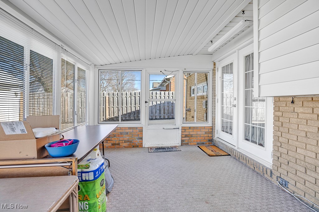 6298 Elmdale Road, Brook Park, Ohio image 10